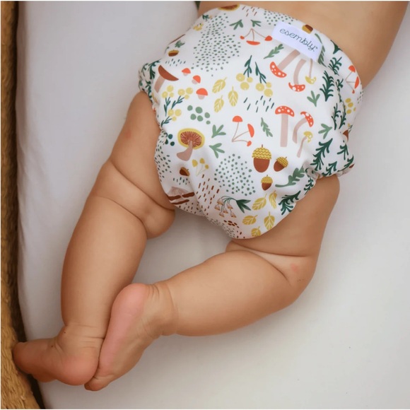 Esembly Cloth Diaper - Picture 3 of 6
